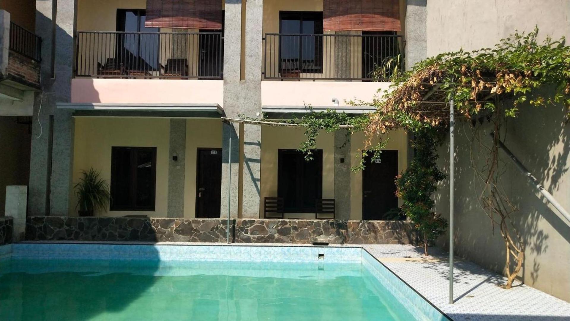 Surya Guest House Probolinggo Exteriör bild